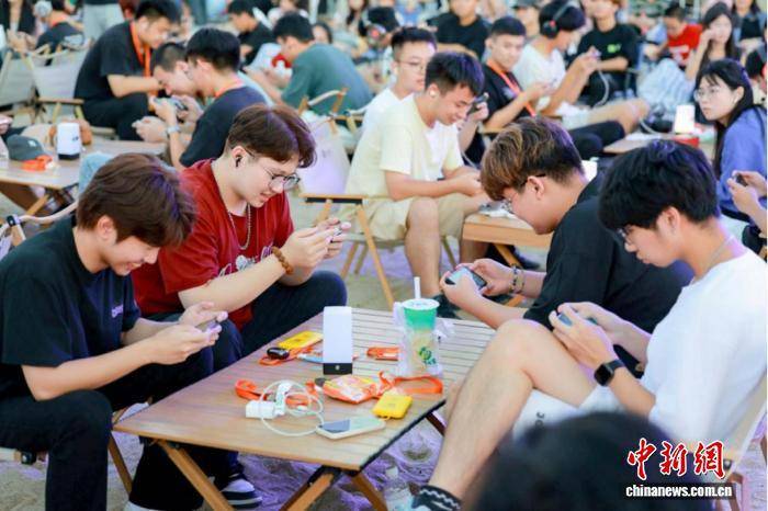 “电竞+文旅”激发乡村活力:2025和平精英福建省村镇赛收官